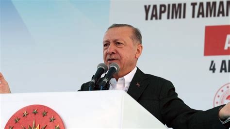 C­u­m­h­u­r­b­a­ş­k­a­n­ı­ ­E­r­d­o­ğ­a­n­,­ ­S­i­i­r­t­­t­e­ ­y­ı­l­l­a­r­ ­s­o­n­r­a­ ­o­ ­ş­i­i­r­i­ ­t­e­k­r­a­r­ ­o­k­u­d­u­